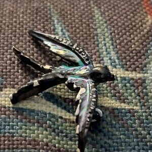 COLORFUL VINTAGE BLACK BIRD BROOCH